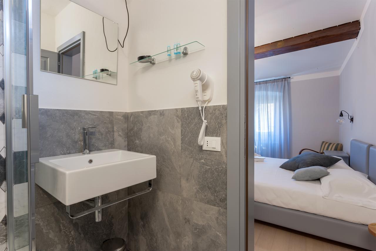 Bed and Breakfast Santo Spirito Venti Florencia Exterior foto