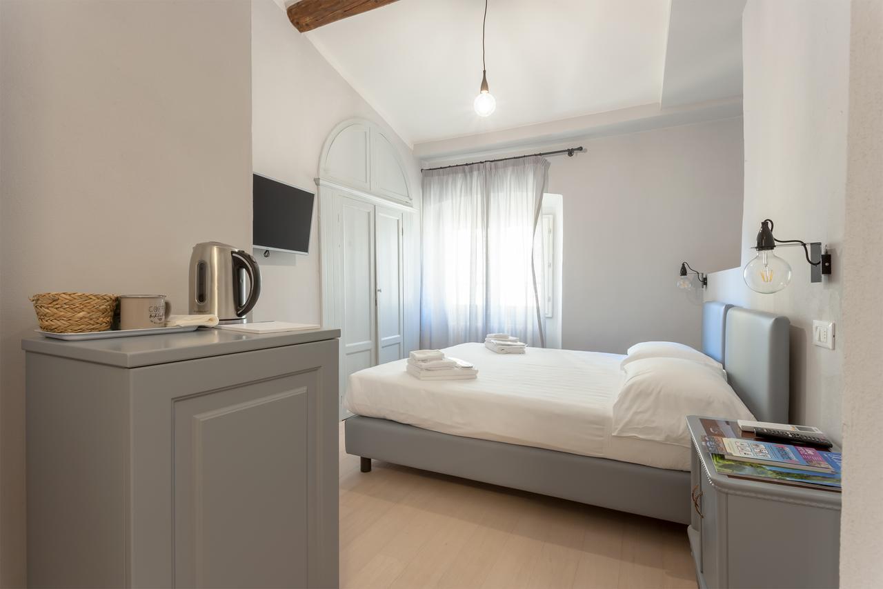 Bed and Breakfast Santo Spirito Venti Florencia Exterior foto